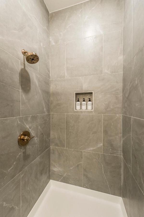 Brand New 4 Bedroom 4Bath Townhome With Amazing Rooftop! Nashville Extérieur photo